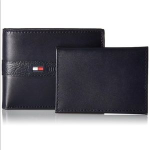 Tommy Hilfiger Bags - Tommy Hilfiger Men’s Navy Blue Leather Wallet Tommy Hilfiger Bags - Tommy Hilfiger Men’s Navy Blue Leather Wallet